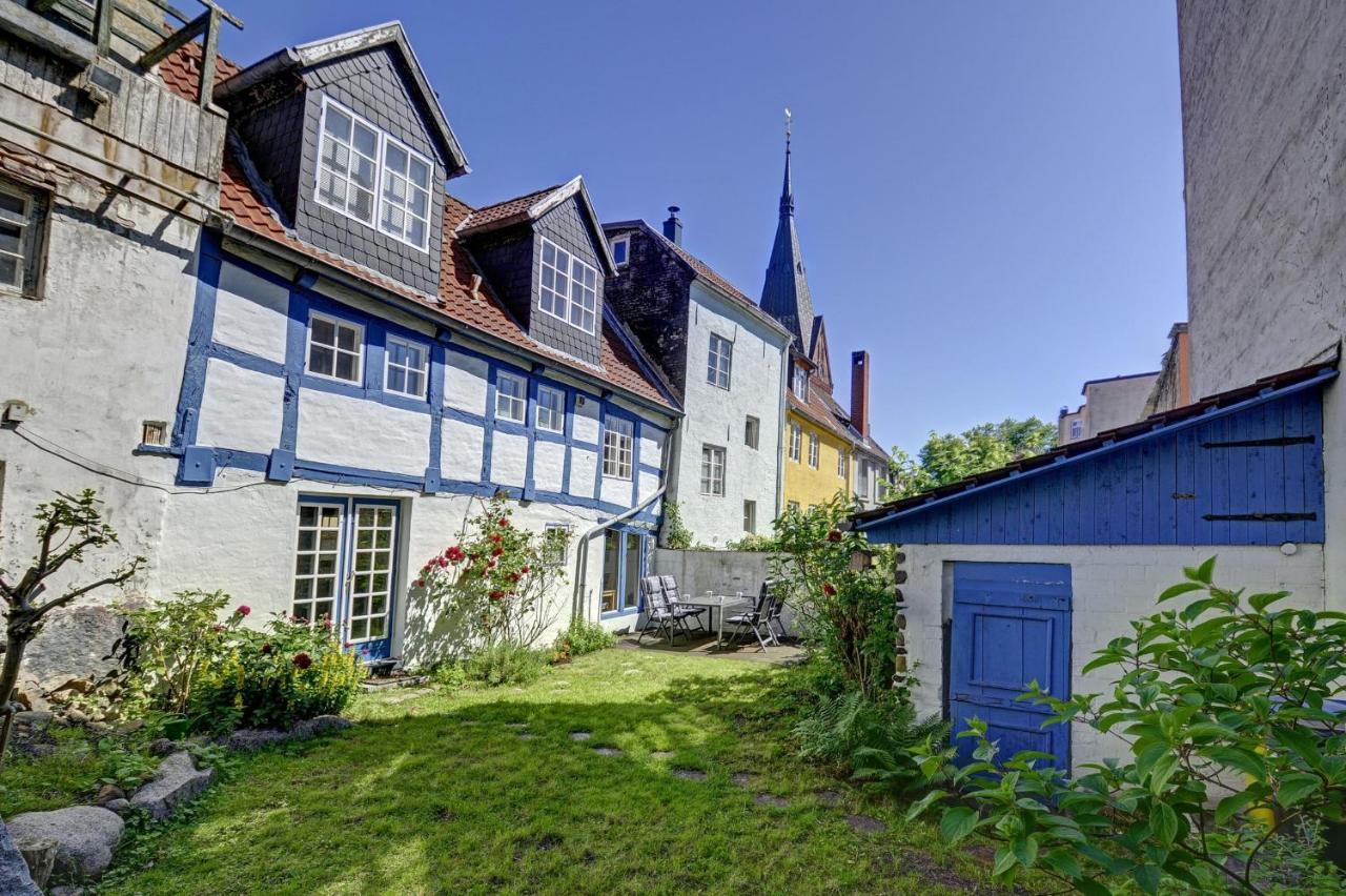 Fewo1846 - Villa Windschief - Uriges Fachwerkhaus Auf 3 Ebenen Mit Garten Im Stadtzentrum Φλένσμπουργκ Εξωτερικό φωτογραφία